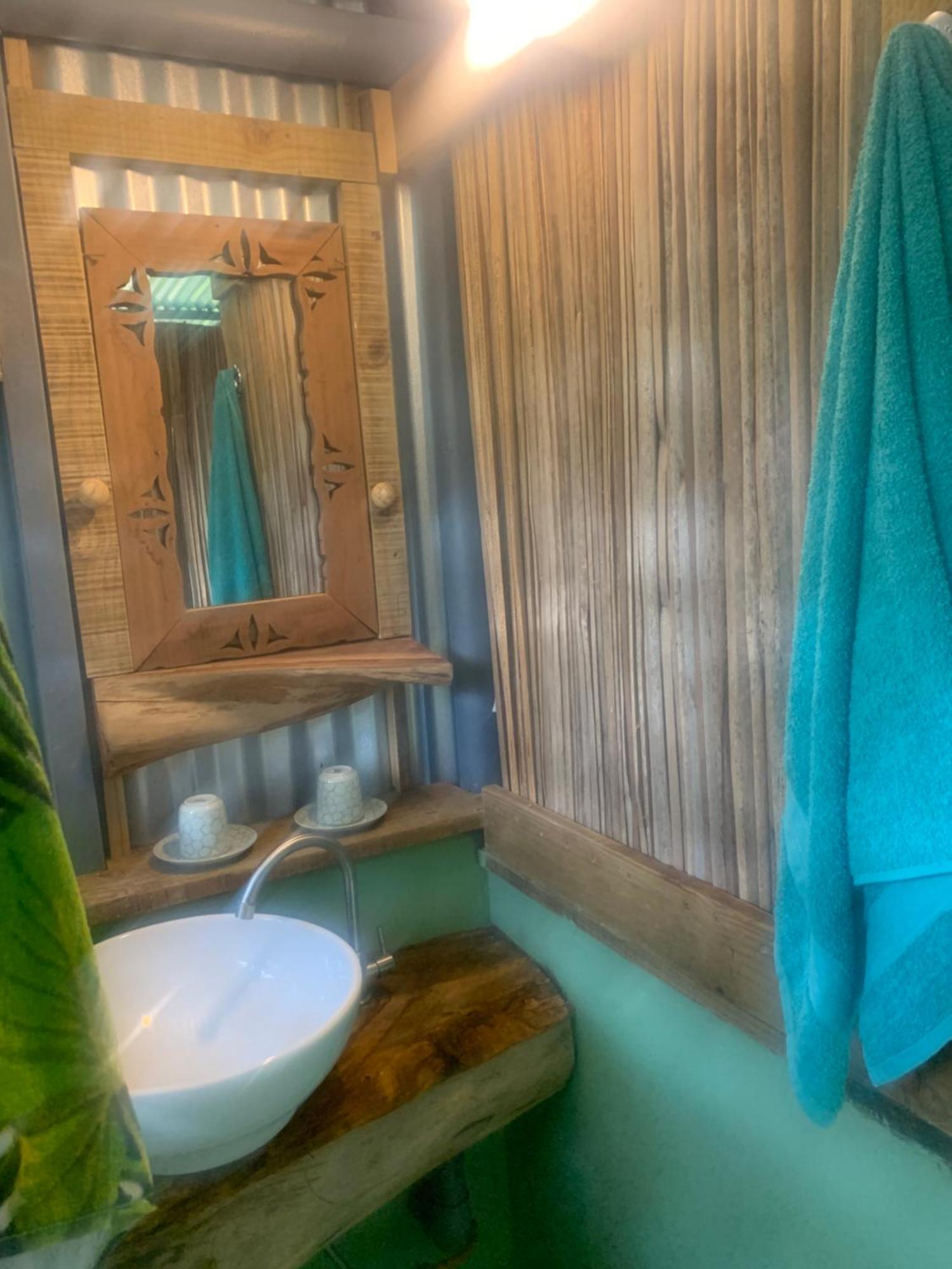Bambou Lily Pad Lodge מראה חיצוני תמונה